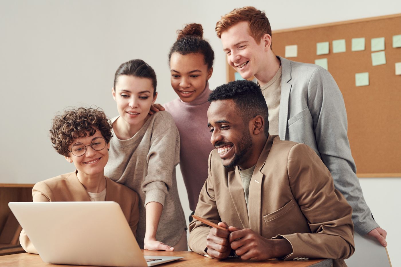 Instructor facilitating an AI-assisted personal finance skills session